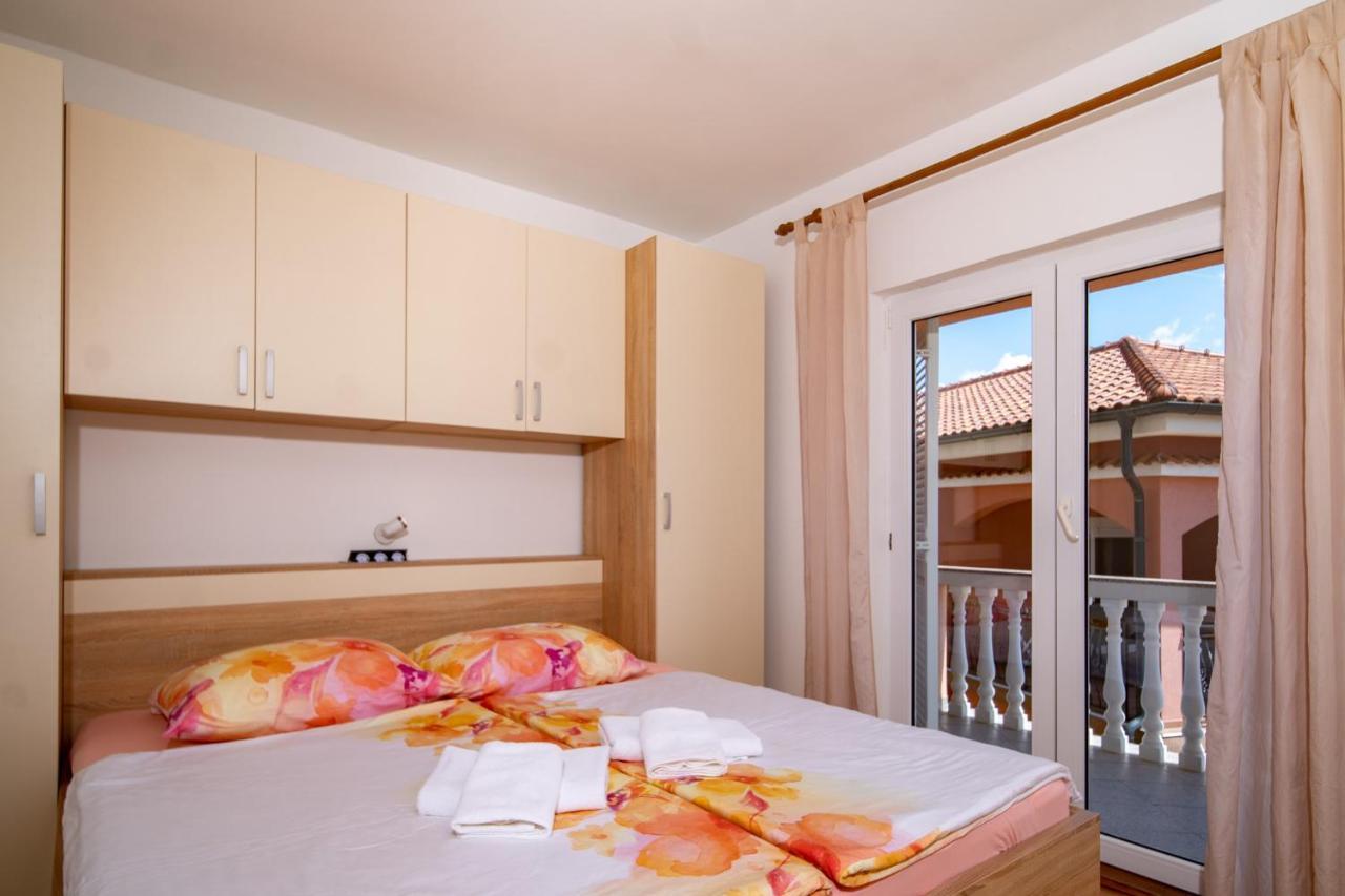 Kastell Apartments Lopar Zewnętrze zdjęcie